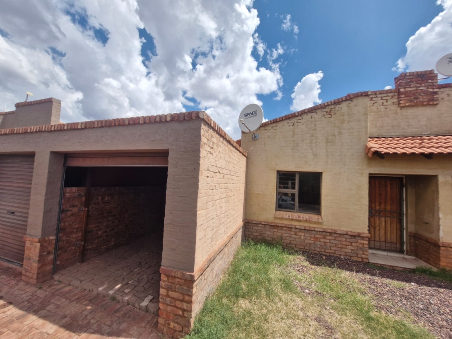 To Let 2 Bedroom Property for Rent in Kathu Northern Cape